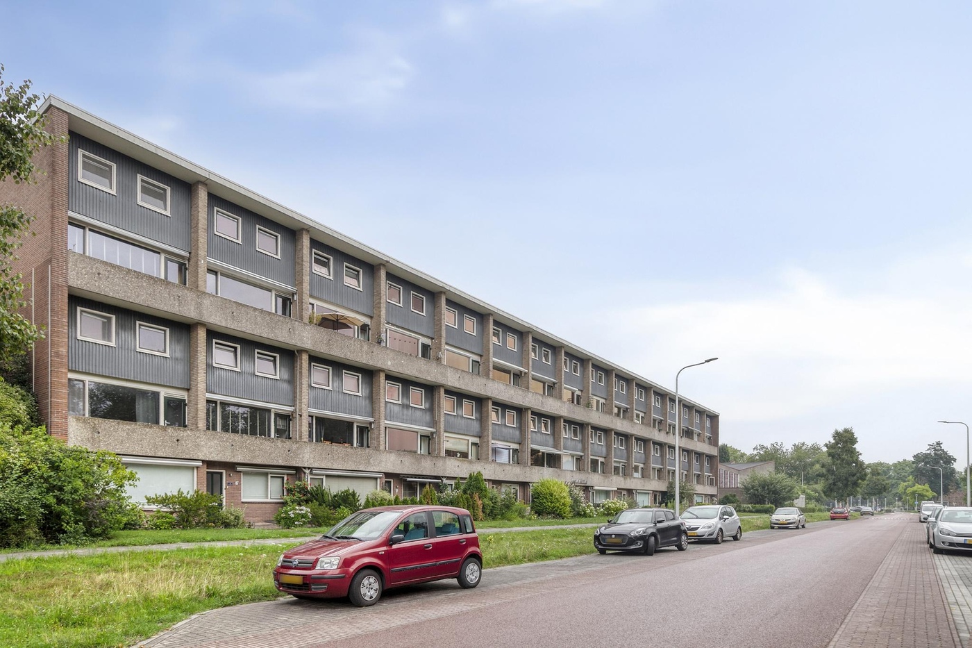 Deventer Karel de Grotelaan 321 – Hoofdfoto