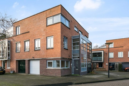 Richard Holstraat 1 te koop bij Mercurius Makelaars