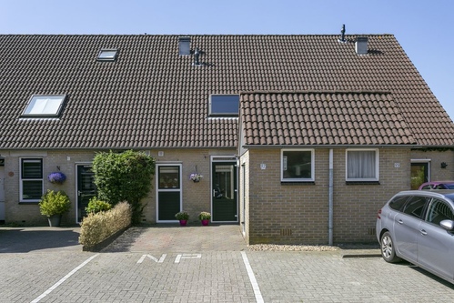 Rolklaver 97 te koop bij Mercurius Makelaars