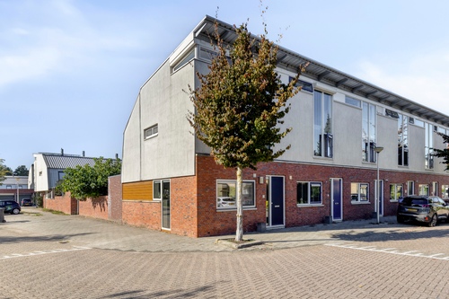 Carry Pothuisstraat 1 te koop bij Mercurius Makelaars 