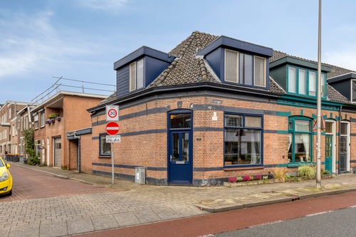 Veenweg 100 te koop bij Mercurius Makelaars 