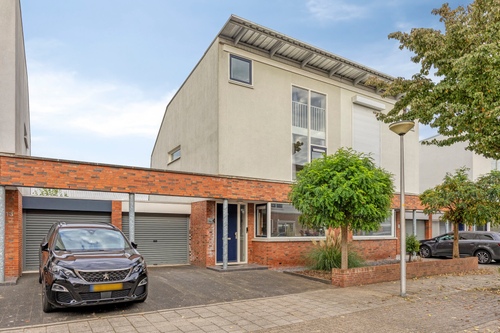 Rosa Manusstraat 15 te koop bij Mercurius Makelaars 