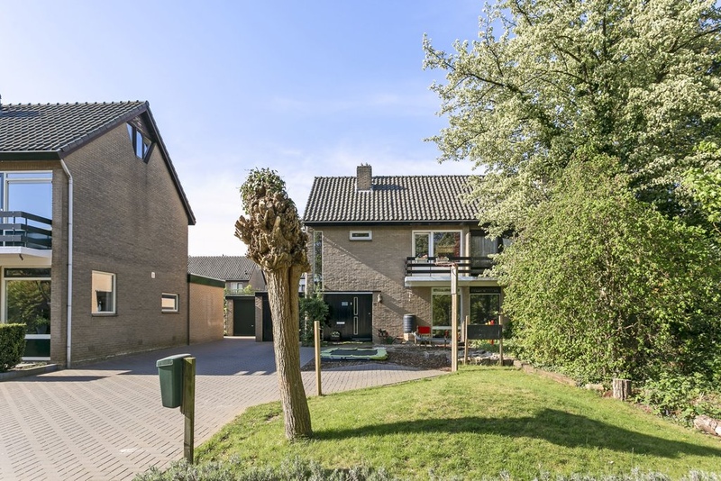 Bathmen Burg. Jhr Dr A. Boreellaan 12 – Foto 15