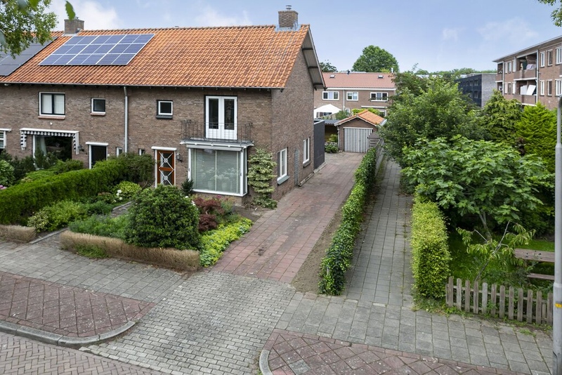 Deventer Brederodelaan 2 – Hoofdfoto