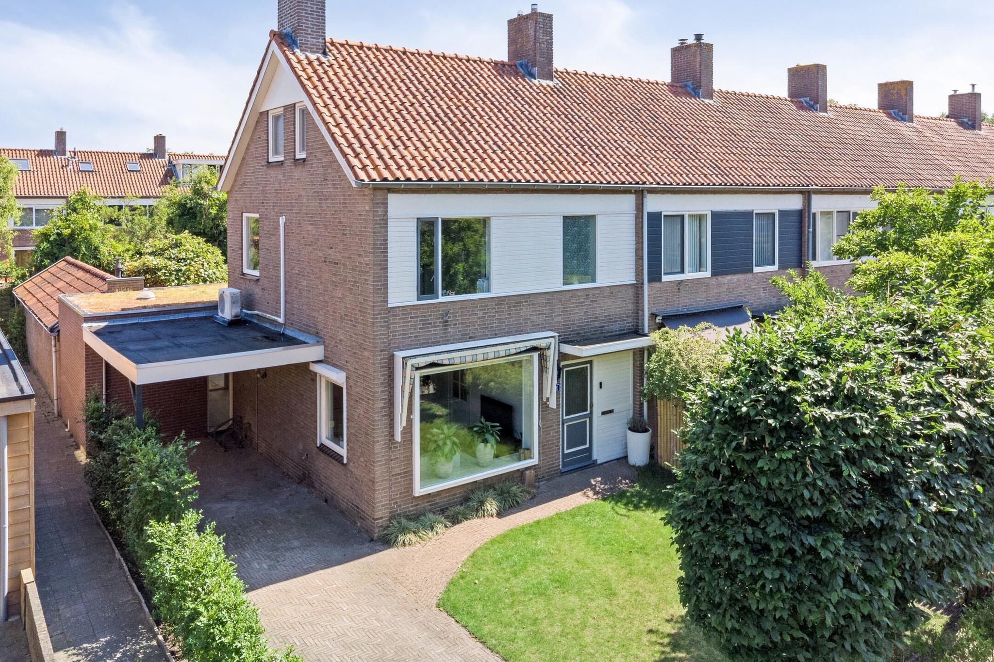 Deventer Jan Luykenlaan 11 – Hoofdfoto