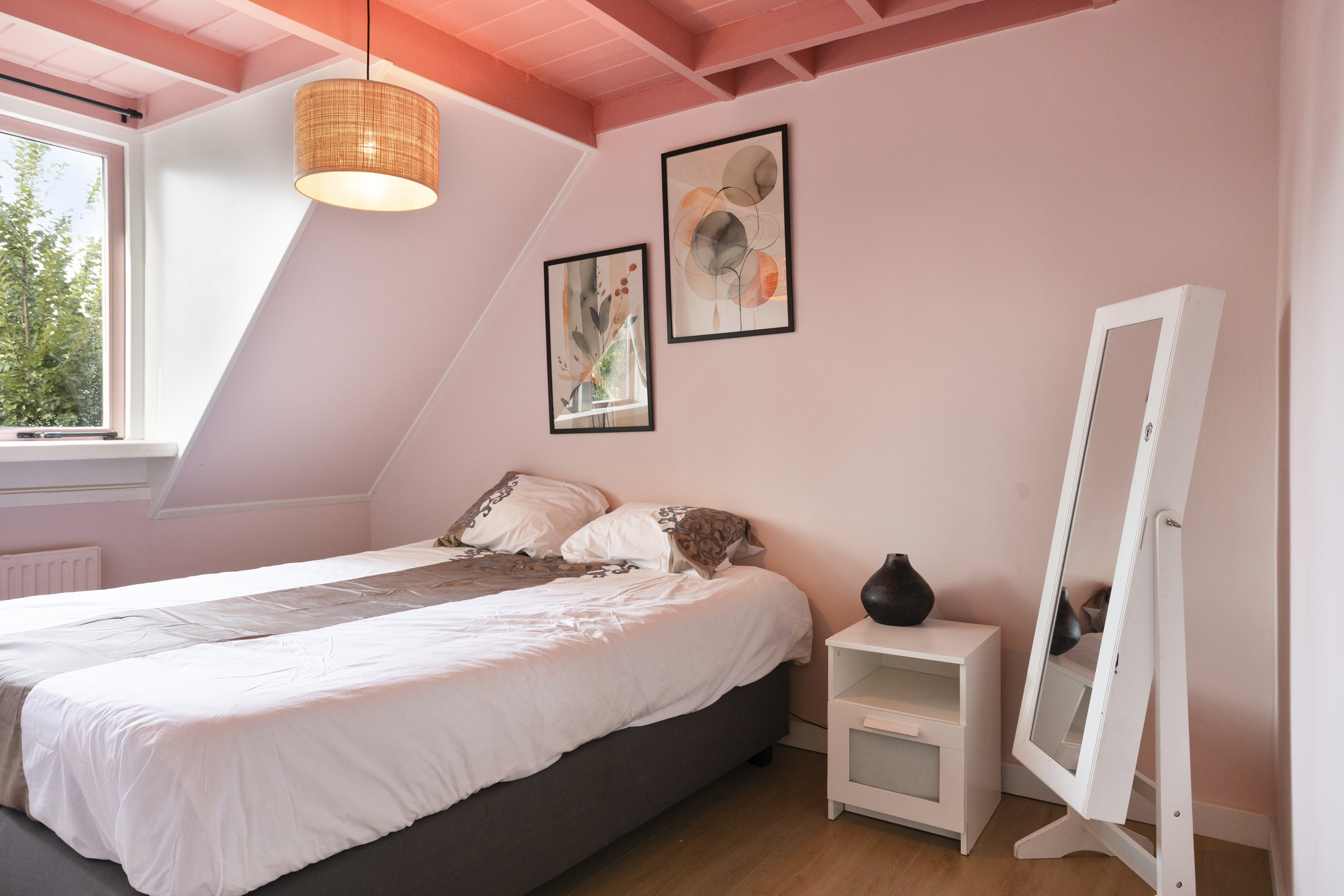 Tussenwoning te koop: Diepenveenseweg 93, Deventer