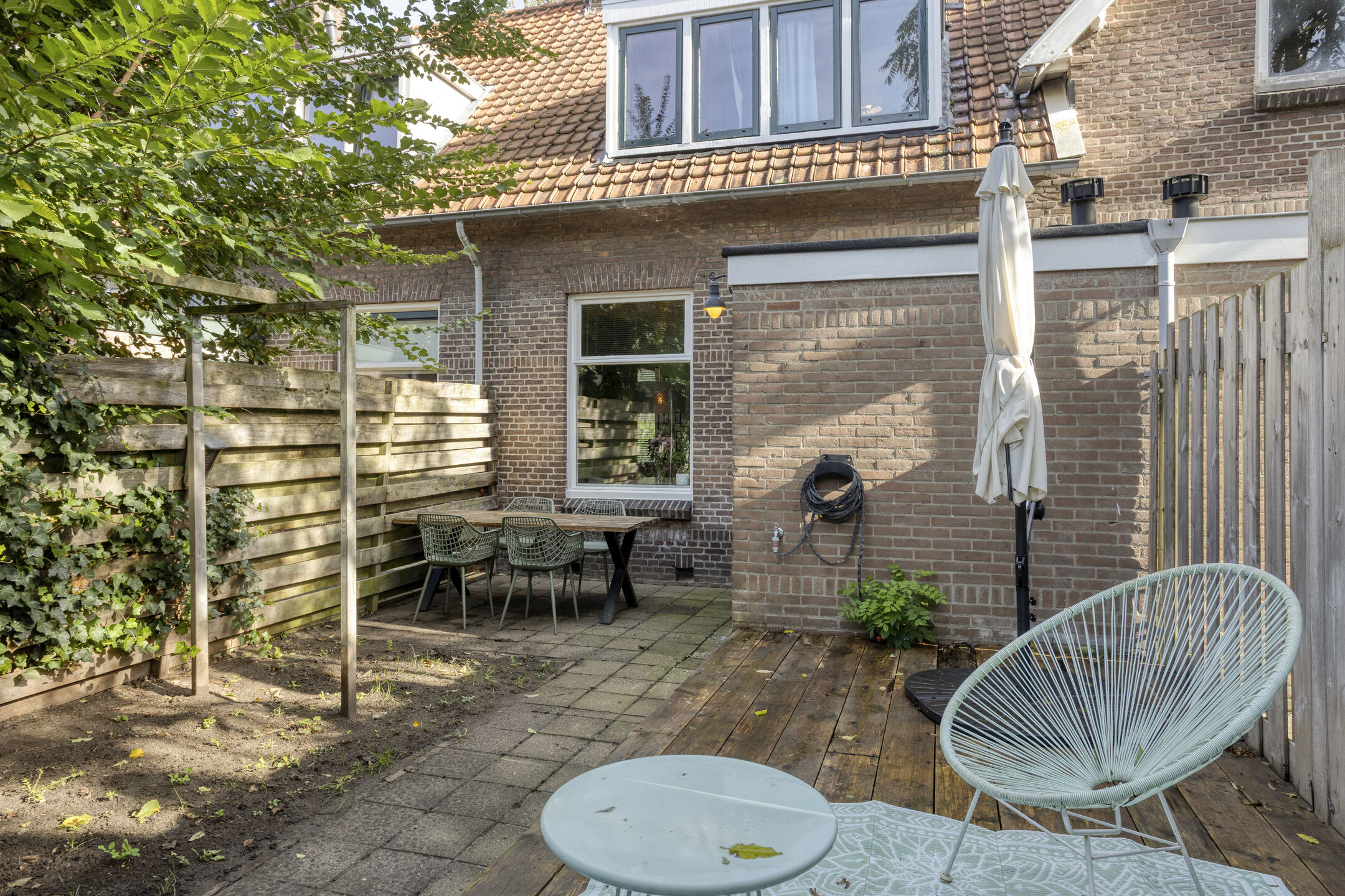 Tussenwoning te koop: Diepenveenseweg 93, Deventer